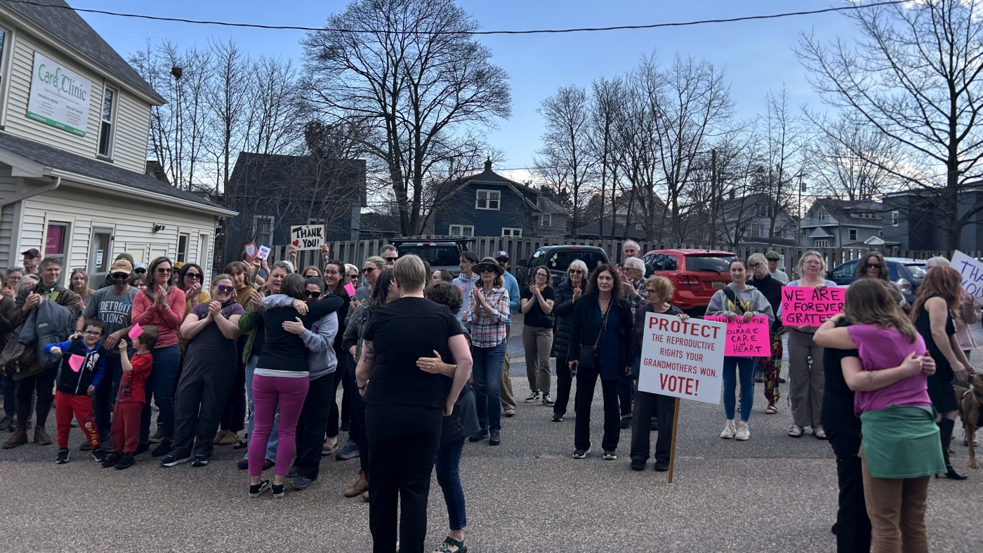 Why so many clinics that present abortion are closing, even the place it’s nonetheless authorized : Pictures
